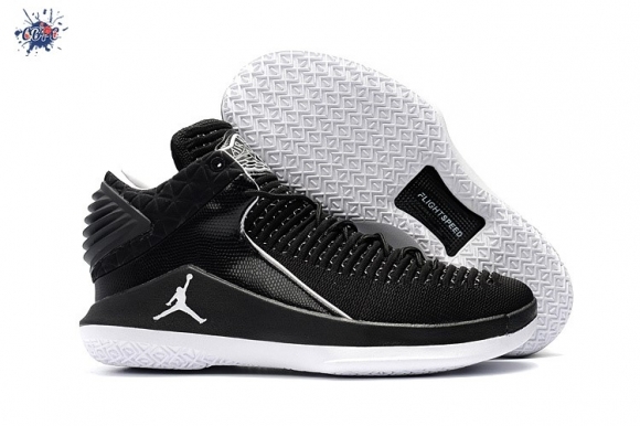 Meilleures Air Jordan 32 32 Low Noir Blanc